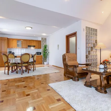 Iva With Sea View Appartamento *