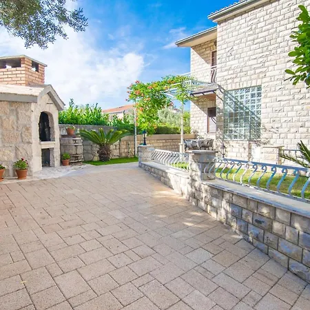 Iva With Sea View Apartman Makarska