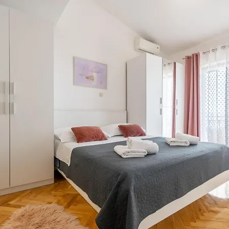 Iva With Sea View Apartman Makarska